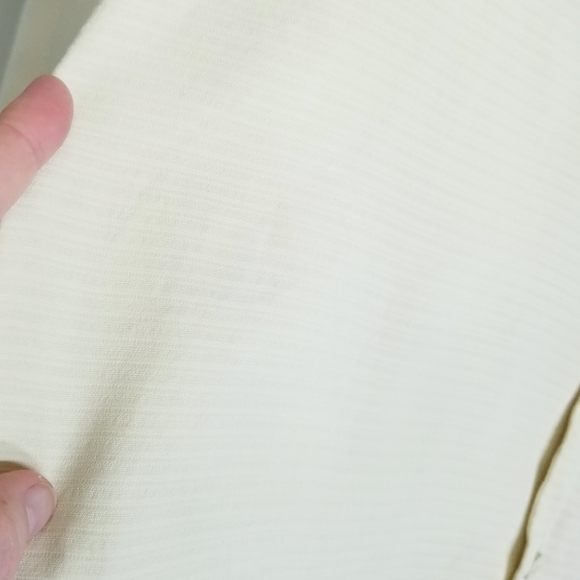 Tommy Bahama Large silk button down little yellowish cream - Picture 10 of 11